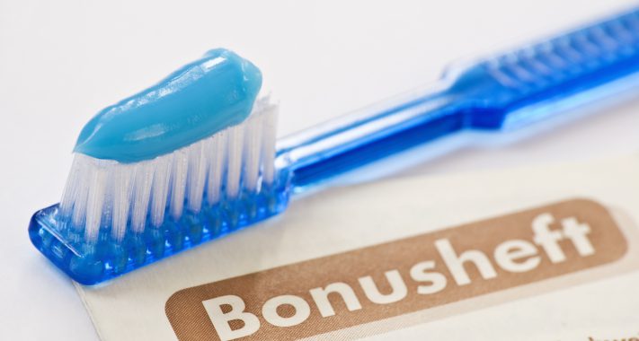 Auf den Zahn gefühlt – Wie das Bonusheft bares Geld spart Auf den Zahn gefühlt – Wie das Bonusheft bares Geld spart
